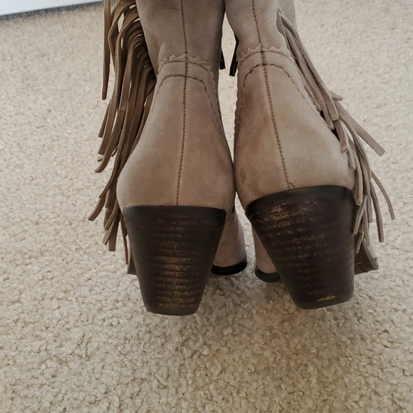Sam Edelman taupe fringed suede booties size 6.5 - Picture 5 of 7